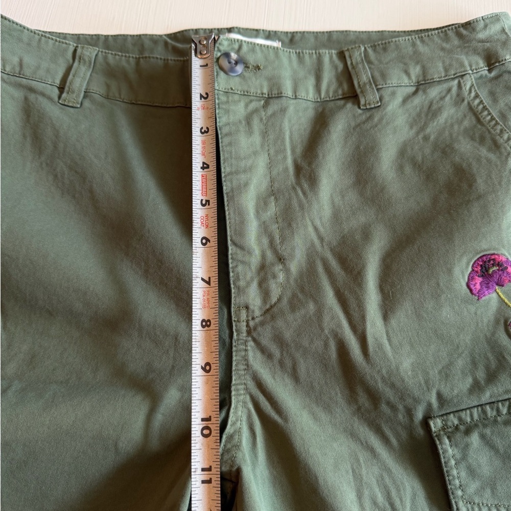 NWT Sundance Melissa Embroidered Olive Green Cargo Pants - Picture 12 of 13